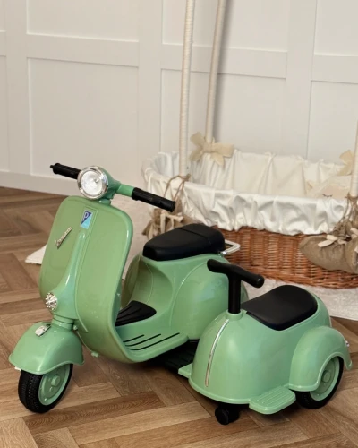 vespa-dla-dzieci-elektryczna-meri-kids-6.webp