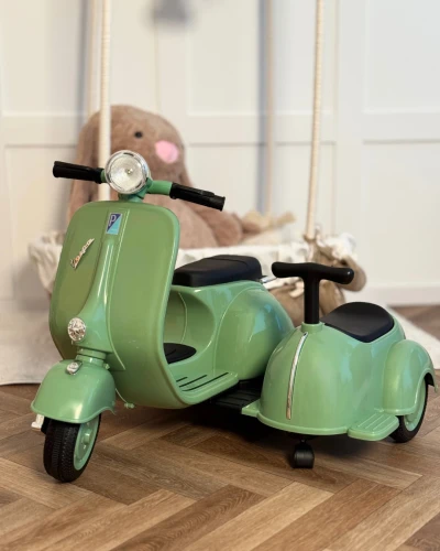 vespa-dla-dzieci-elektryczna-meri-kids-3.webp