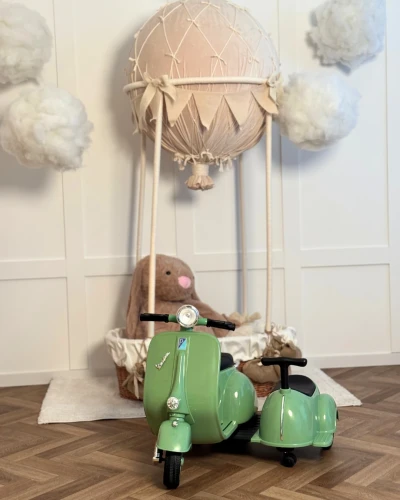 vespa-dla-dzieci-elektryczna-meri-kids-2.webp