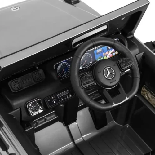Srebrny samochód elektryczny dla dziecka Mercedes AMG G63.webp