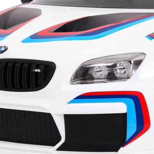 Biały samochodzik elektryczny dla dzieci BMW M6 GT3.webp