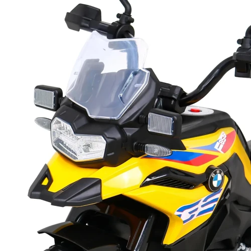 Żółty motor BMW F850 GS.webp