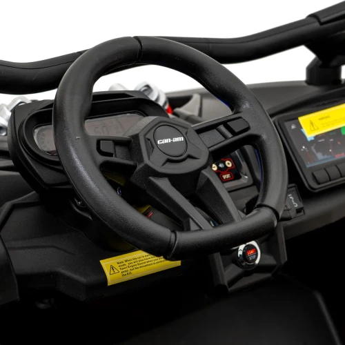 Czarne buggy dwuosobowy  Maverick Turbo RR.webp