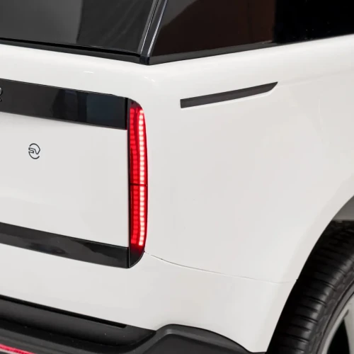 Biały samochodzik elektryczny dla  dzieci Range Rover SUV Lift.webp