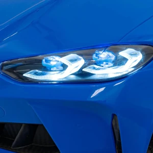 Niebieskie auto na akumulator dla 5 latka BMW M4 BMW M4.webp