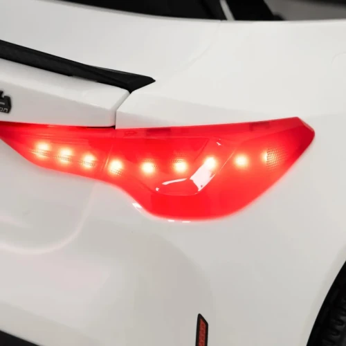 Biały samochodzik dla dziecka na akumulator  BMW M4.webp