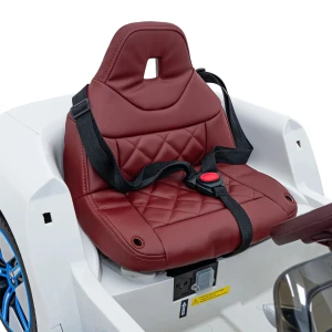 Biały samochodzik dla dziecka na akumulator BMW i4.webp