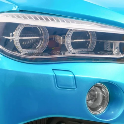 Niebieskie auto na akumulator dla 5 latka SUV BMW X6M XXL dla 2 dzieci.webp