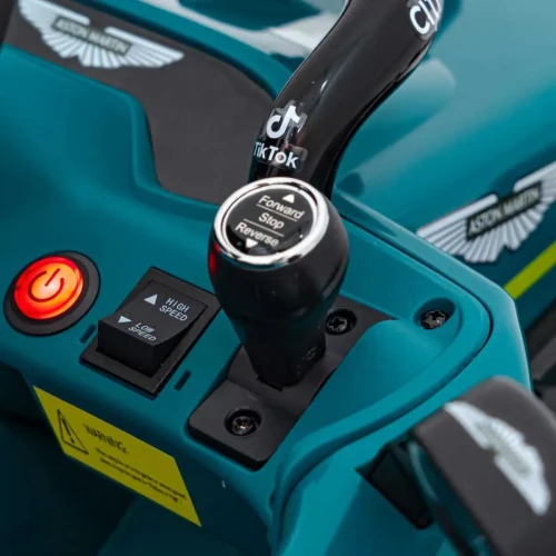 Zielony gokart dla dzieci Formuła 1 Aston Martin Cognizant Aramco.webp