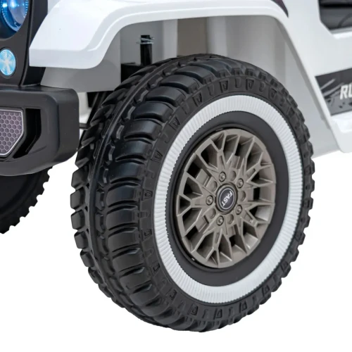 Białe auto na akumulator mercedes  terenowe na pilota - Off Road MOUNTAIN.webp