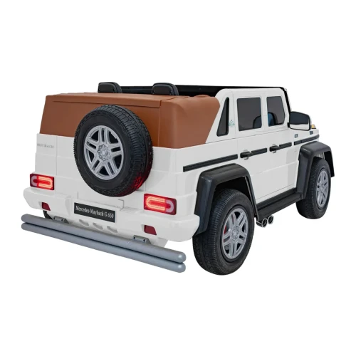 Białe auto na akumulator dla 3 latka  Mercedes Benz MAYBACH G650 STRONG.webp