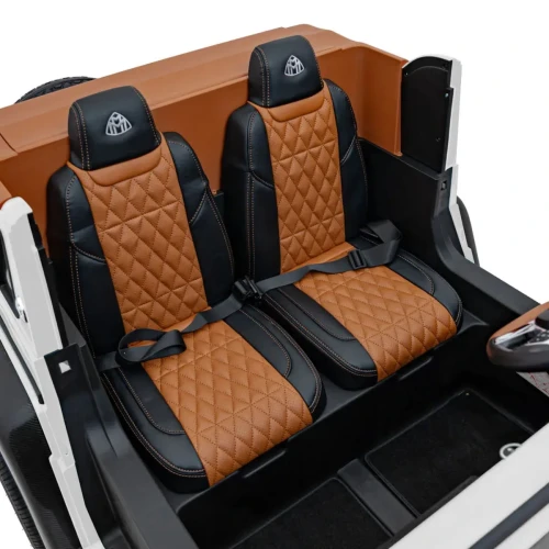 Biały duży samochód elektryczny dla dzieci  Mercedes Benz MAYBACH G650 STRONG.webp