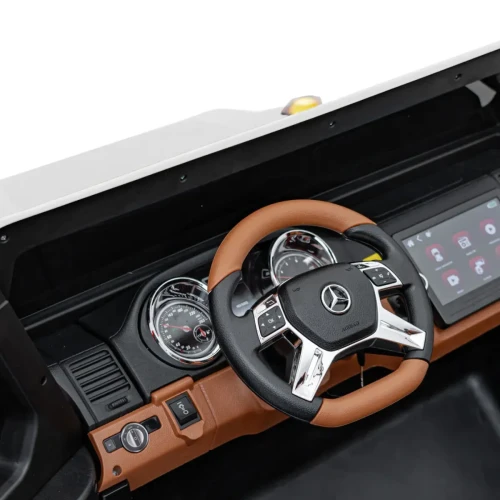 Biały samochód elektryczny dla dzieci  Mercedes Benz MAYBACH G650 STRONG.webp