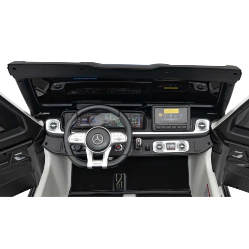 Biały-mercedes-benz-g63-amg-xxl-na-akumulator-z-licencja-kokpit-kierowcy.webp