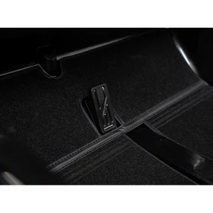 Autko-na-akumulator-dla-dzieci-mercedes-benz-g63-amg-xxl-czarny-pedal-gazu.webp