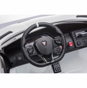 Lamborghini Aventador SVJ 12V 7ah 2x200W Roadster SX2028 - kierownica ze znaczkiem lambo.webp