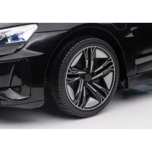 Pojazd_Audi_RS_E-Trone_GT_czarny_dla_dzieci_przednie_kolo.webp