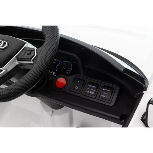 Audi RS E-Tron GT Dla Dzieci - 4x30W, 12-7Ah 4x4 QLS6888 - Kolor Biały - kierownica i przycisk start.webp
