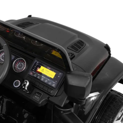 Czarny samochod dla dziecka na pilot Jeep Wrangler Rubicon.webp