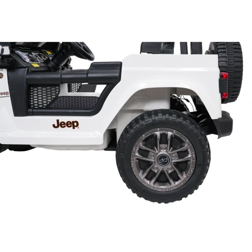 pojazd-jeep-wrangler-rubicon-lift-bialy-koło.webp