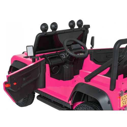 Kokpit z kierownicą, lusterkami i otwartymi drzwiami – różowy Land Rover Defender 110 SVX Concept, auto elektryczne dla dzieci.webp