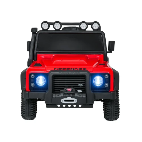 Włączone reflektory LED z przodu – czerwony Land Rover Defender 110 SVX Concept, auto elektryczne na akumulator dla dzieci.webp