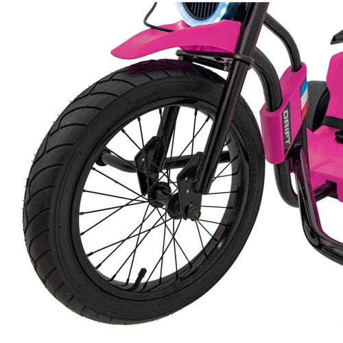 Przednie koło pompowane 16 cali z błotnikiem i napisem DRIFT – zbliżenie różowego Drift Bike 21 na akumulator dla dzieci.webp
