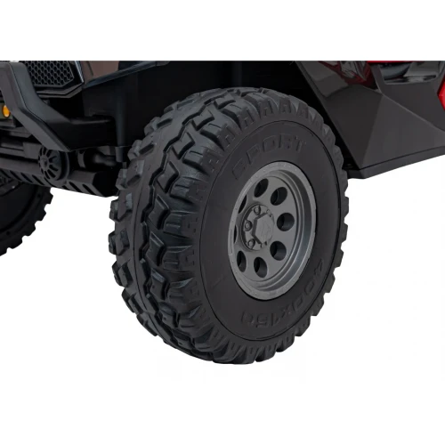 Koło terenowe 400x150 SPORT z szarą felgą – zbliżenie czerwonego buggy Clash Strong 4x4 na akumulator dla dzieci.webp