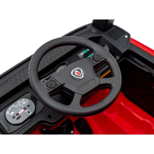 Panel audio z portem USB, odtwarzaczem MP3 i przyciskami – deska rozdzielcza czerwonej Scanii TIR R Serie na akumulator dla dzieci.webp