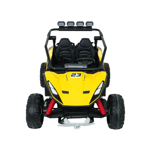 Widok z przodu z czterema reflektorami LED, czerwonymi sprężynami i białą wyciągarką – żółte buggy Turbo 23 4x4 na akumulator dla dzieci.webp