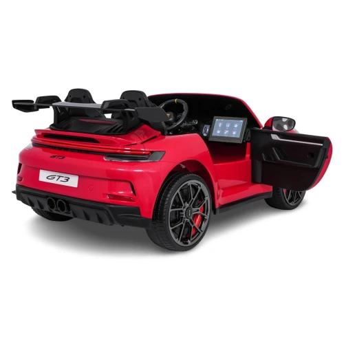Ujęcie tyłu i boku z otwartymi drzwiami oraz ekranem MP4 – czerwone Porsche 911 GT3 STRONG MP4 na akumulator dla dzieci.webp