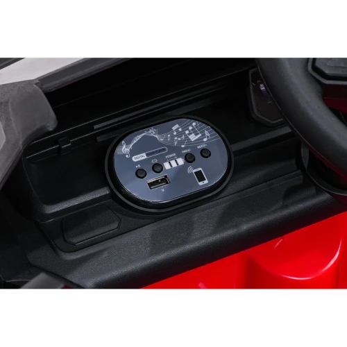 Panel audio z portem USB, odtwarzaczem MP3 i Bluetooth – deska rozdzielcza czerwonego Volkswagena ID. Buzz na akumulator dla dzieci.webp