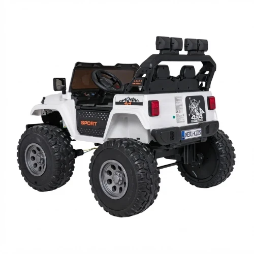 Ujęcie tyłu i boku z naklejką 4x4 OFF ROAD i tablicą MERI-KIDS – biały Extreme Sport 4x4 na akumulator dla dzieci.webp