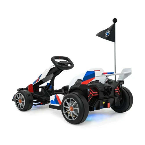 Tył pod kątem z czerwonymi światłami LED, spojlerem i flagą BMW – biały gokart BMW Drift, pojazd na akumulator dla dzieci.webp