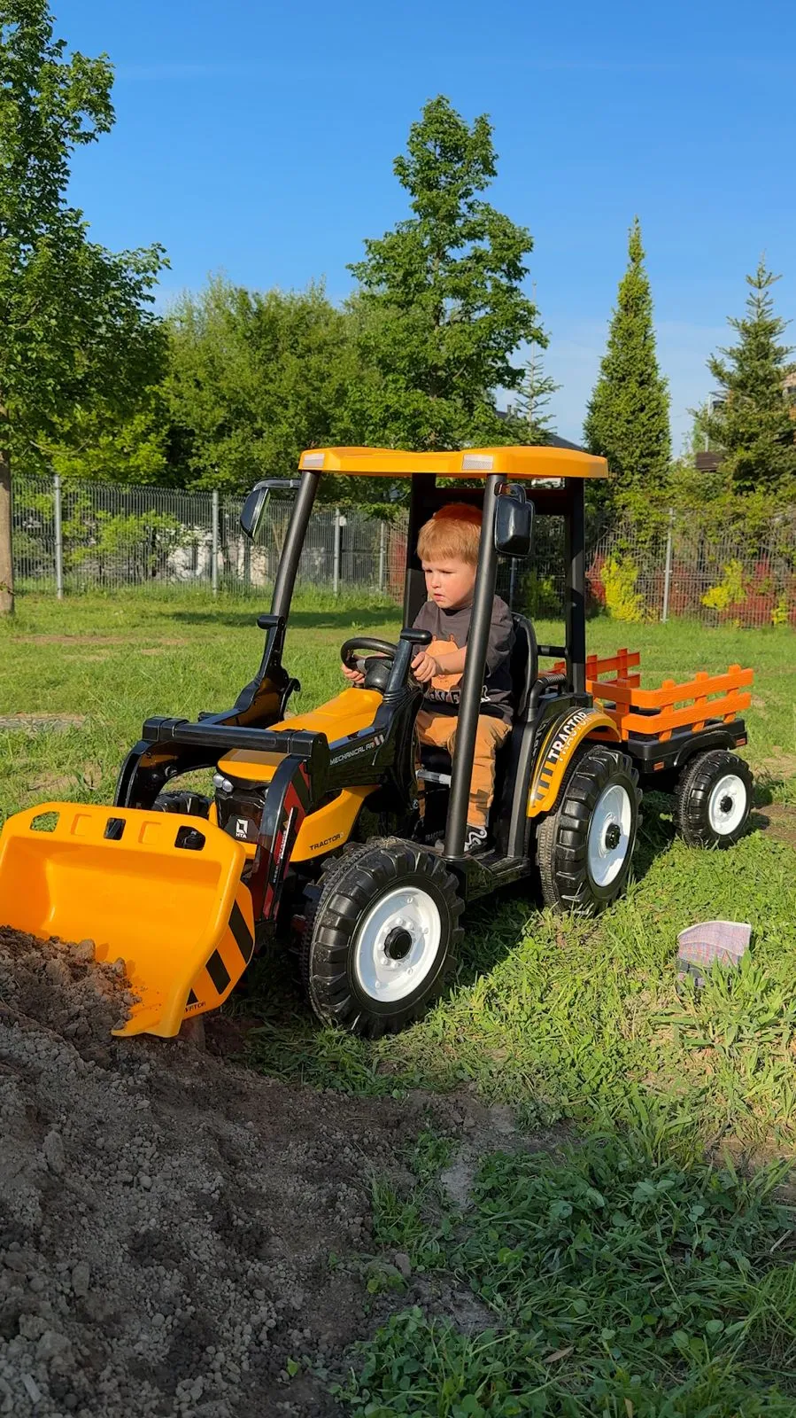 Traktory i koparki dla dzieci